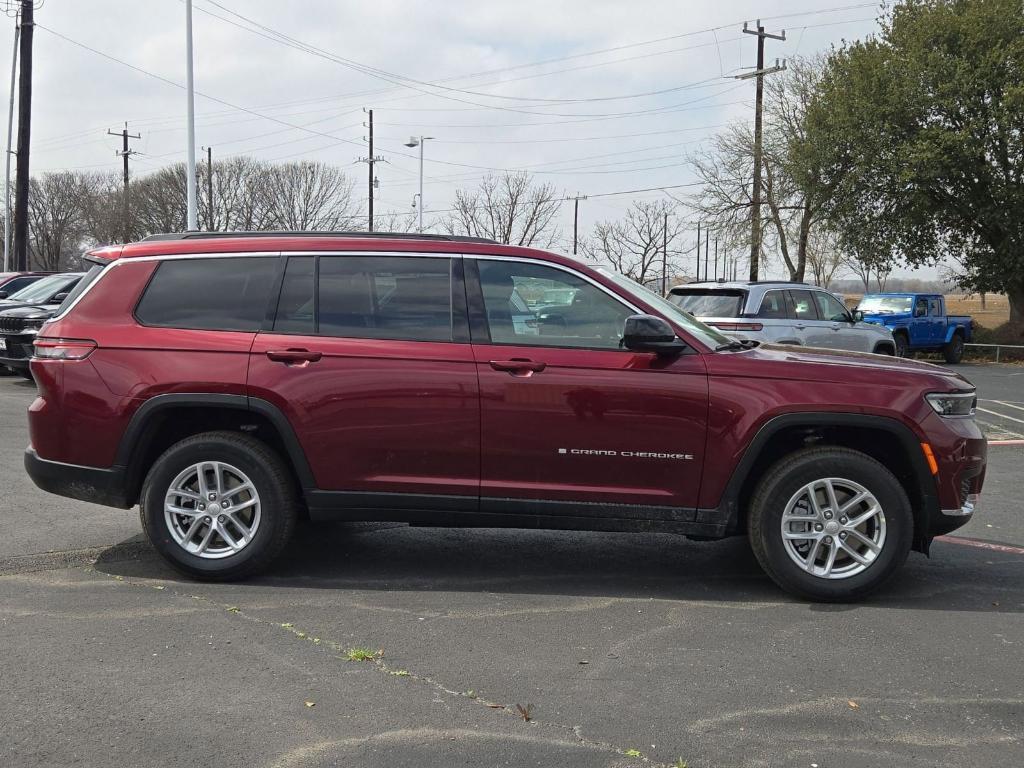 new 2026 Jeep Grand Cherokee car, priced at $38,490