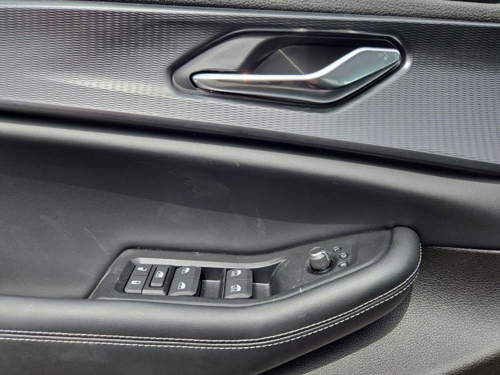 new 2026 Jeep Grand Cherokee car, priced at $38,490