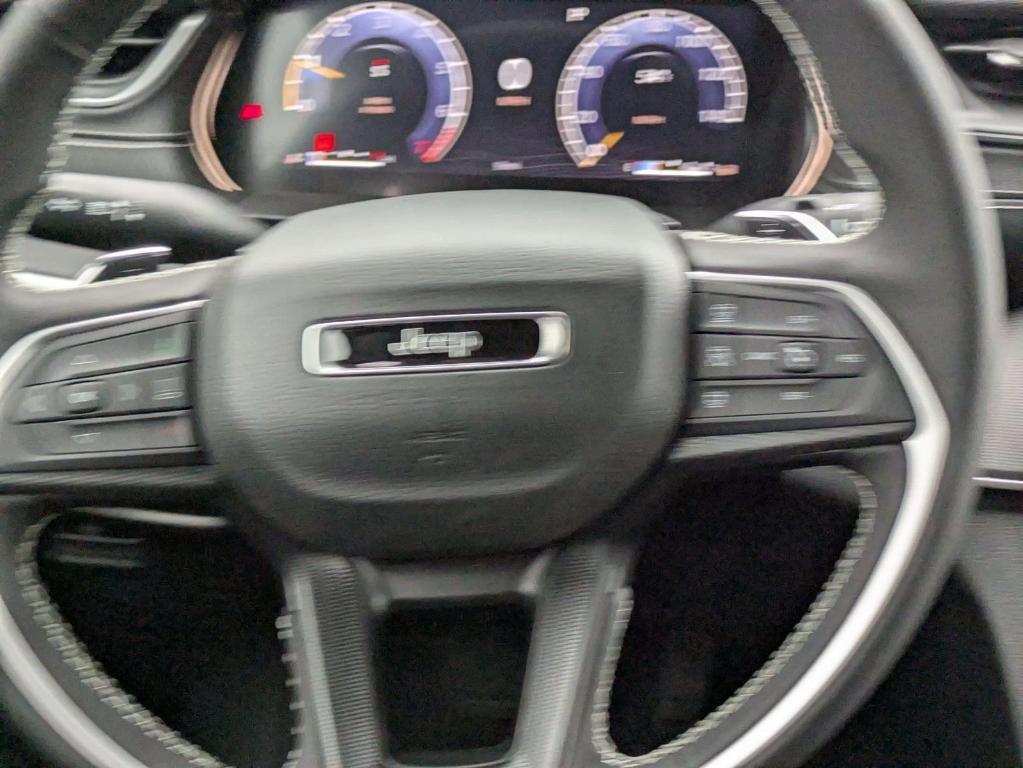 new 2025 Jeep Grand Cherokee L car, priced at $34,125