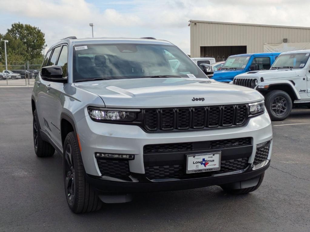 new 2025 Jeep Grand Cherokee L car, priced at $41,720