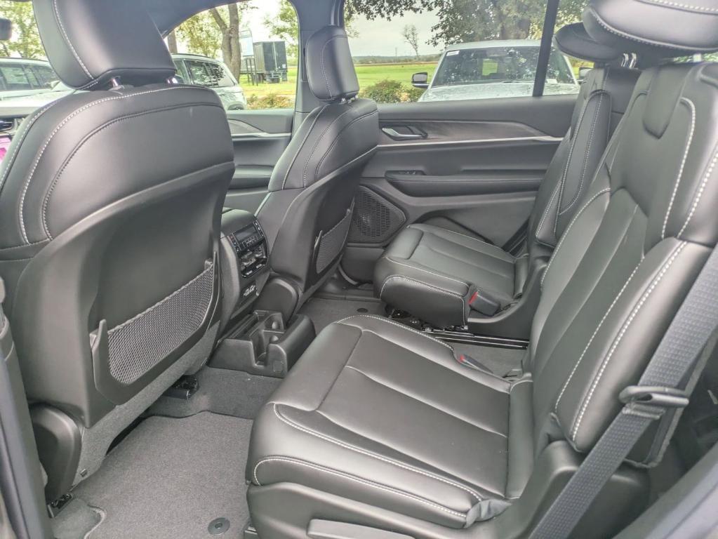 new 2025 Jeep Grand Cherokee L car, priced at $39,720