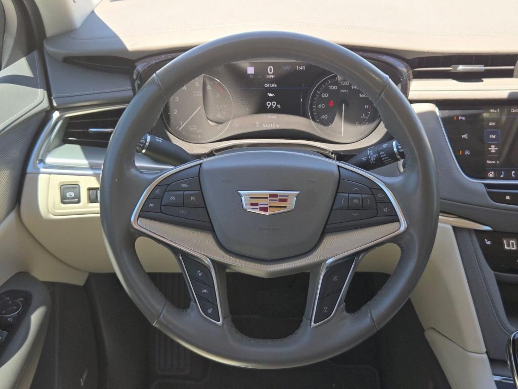 used 2023 Cadillac XT5 car, priced at $29,985