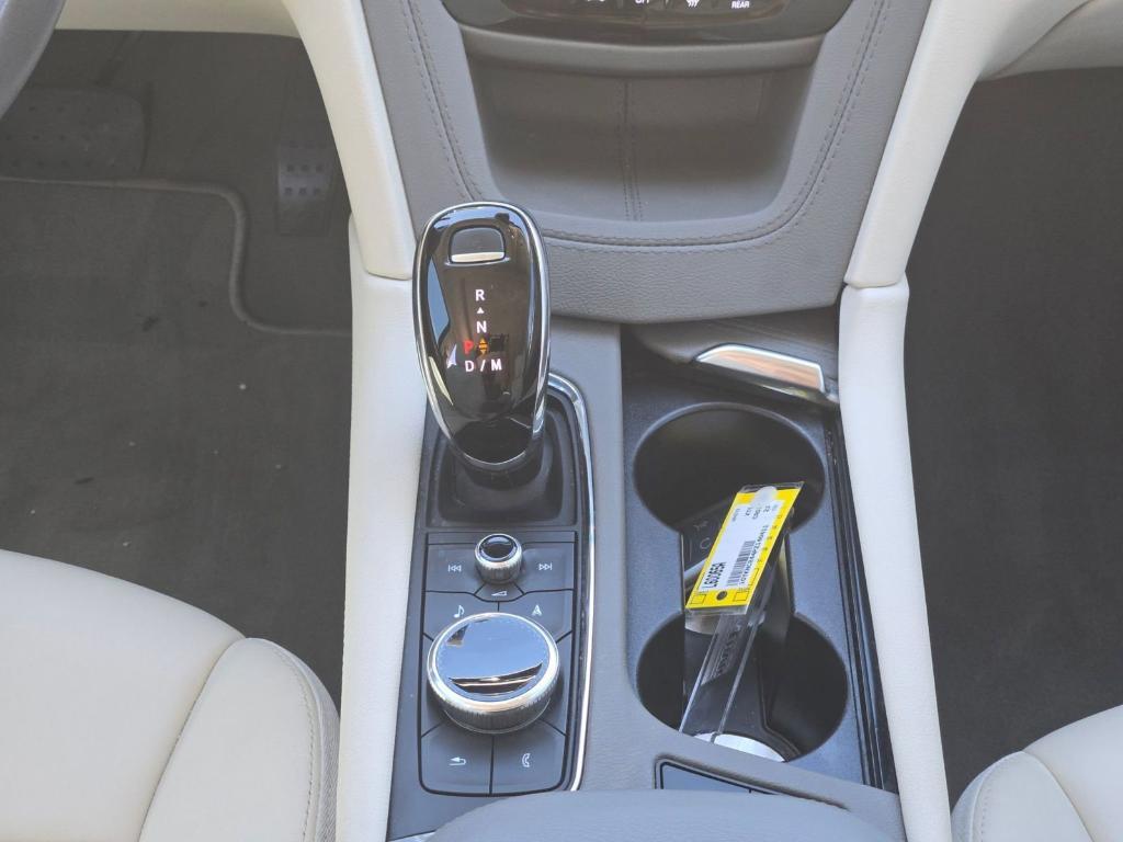 used 2023 Cadillac XT5 car, priced at $29,985