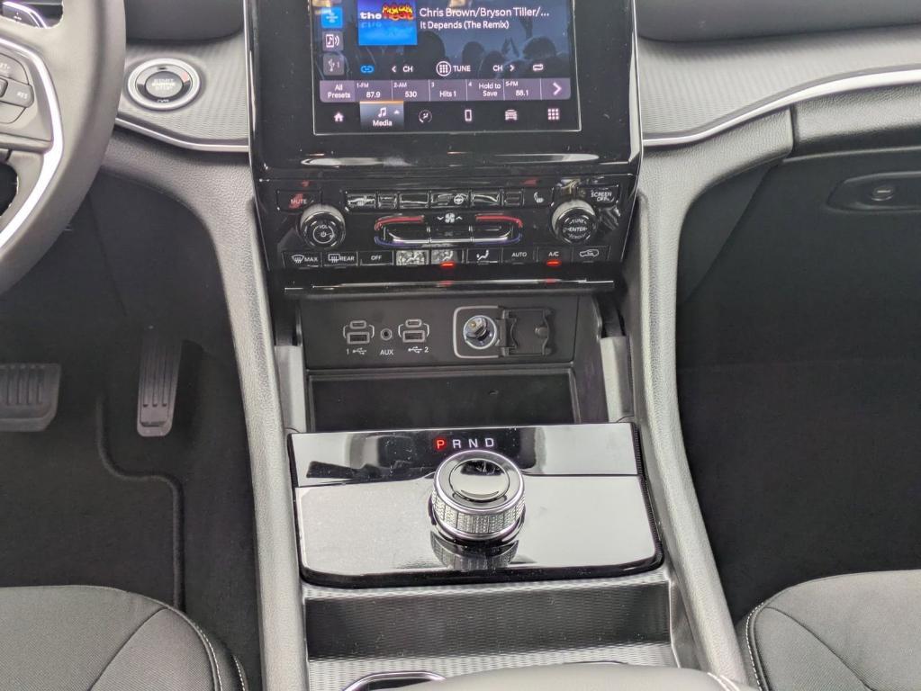 new 2025 Jeep Grand Cherokee car, priced at $31,770