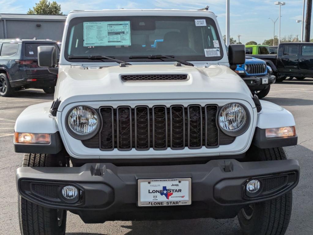 new 2025 Jeep Gladiator car, priced at $38,560
