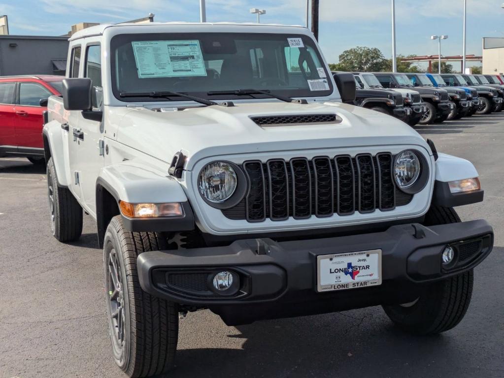 new 2025 Jeep Gladiator car, priced at $38,560
