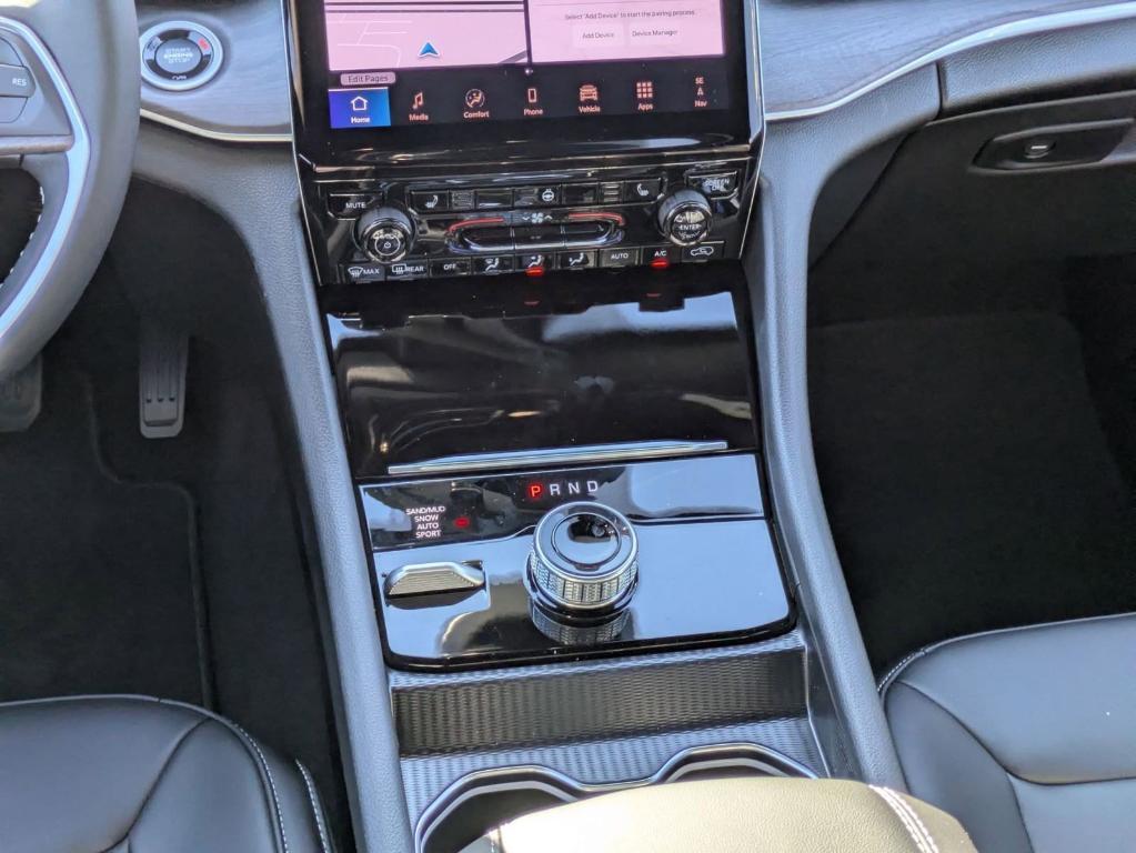 new 2025 Jeep Grand Cherokee L car, priced at $43,125