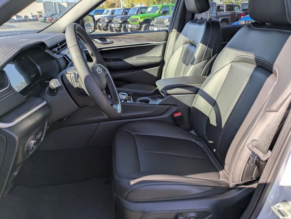 new 2025 Jeep Grand Cherokee L car, priced at $43,125