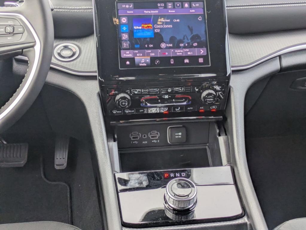 new 2025 Jeep Grand Cherokee car, priced at $31,770