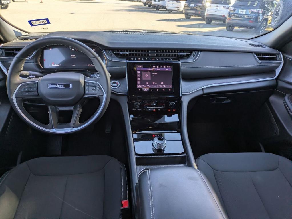 used 2025 Jeep Grand Cherokee car, priced at $33,985