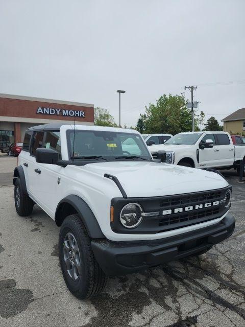 new 2025 Ford Bronco car, priced at $40,688