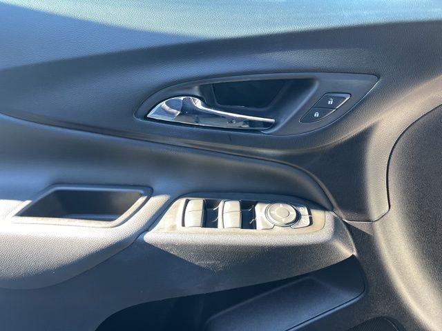 used 2023 Chevrolet Equinox car, priced at $21,974