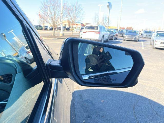 used 2023 Chevrolet Equinox car, priced at $21,974