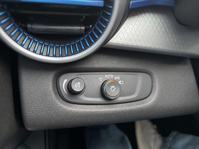 used 2024 Chevrolet Trax car, priced at $20,897