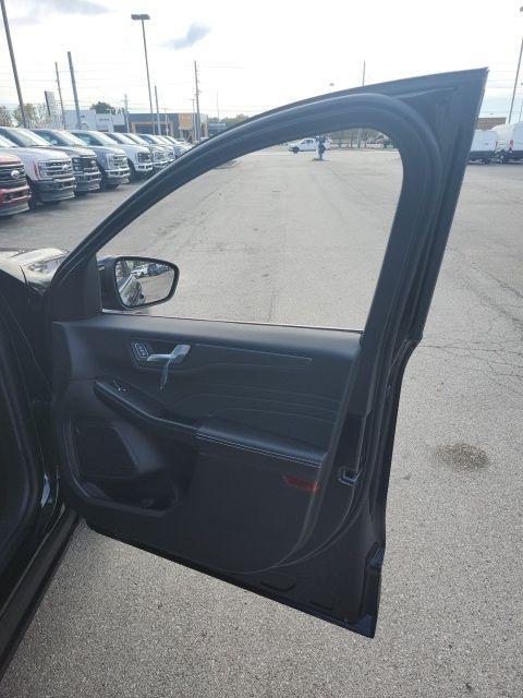 new 2026 Ford Escape car, priced at $28,528