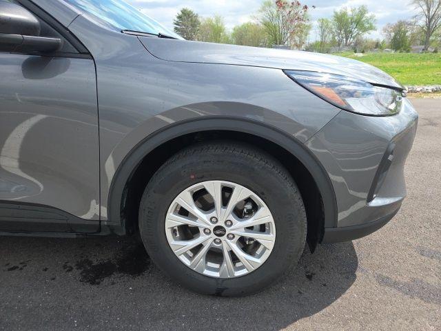 used 2025 Ford Escape car, priced at $22,914