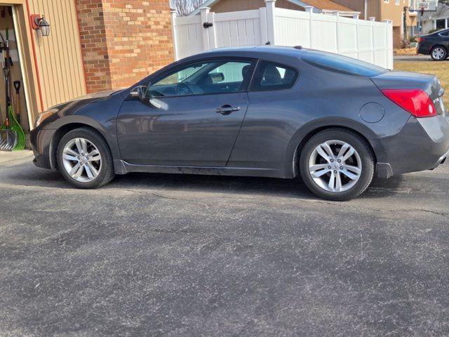 used 2011 Nissan Altima car, priced at $9,995