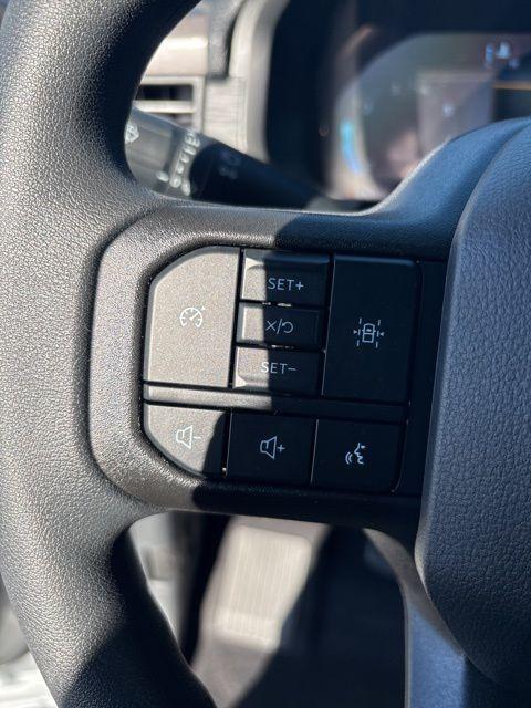 new 2025 Ford F-150 car, priced at $42,512