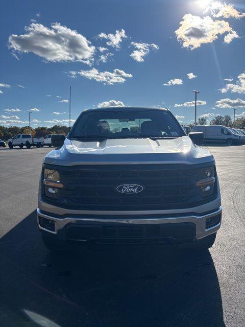 new 2025 Ford F-150 car, priced at $42,512