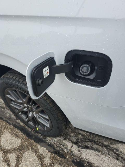 new 2025 Ford Expedition car, priced at $80,186