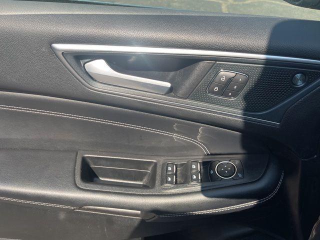 used 2024 Ford Edge car, priced at $27,774