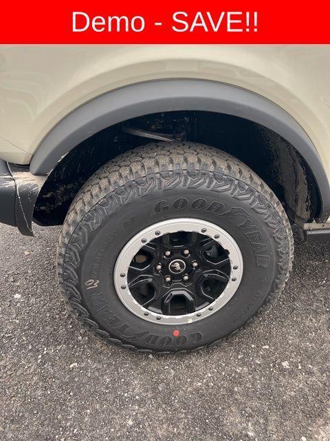new 2025 Ford Bronco car, priced at $60,327