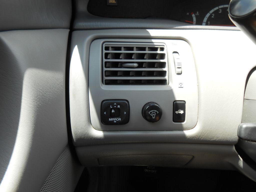 used 2001 Toyota Avalon car, priced at $4,997