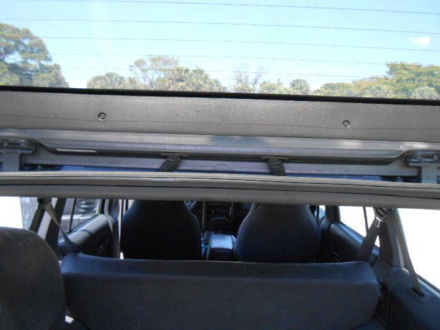 used 2001 Jeep Cherokee car, priced at $6,500