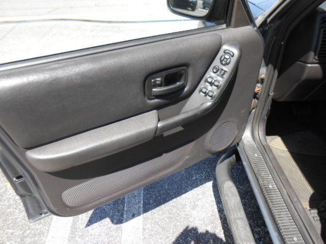 used 2001 Jeep Cherokee car, priced at $6,500
