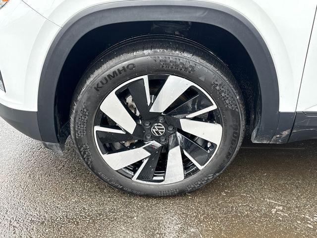 used 2024 Volkswagen Atlas Cross Sport car, priced at $32,497