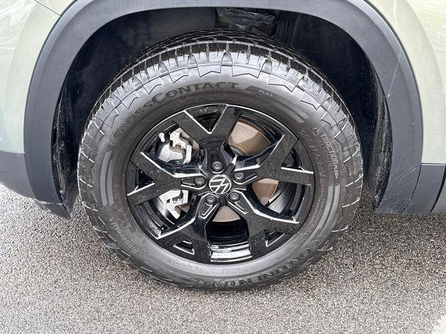 used 2025 Volkswagen Atlas car, priced at $40,472