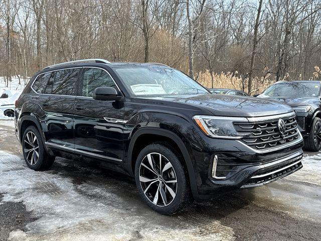 new 2026 Volkswagen Atlas car, priced at $57,423