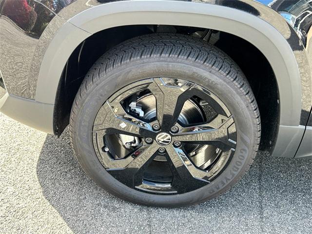 new 2025 Volkswagen Taos car, priced at $33,971