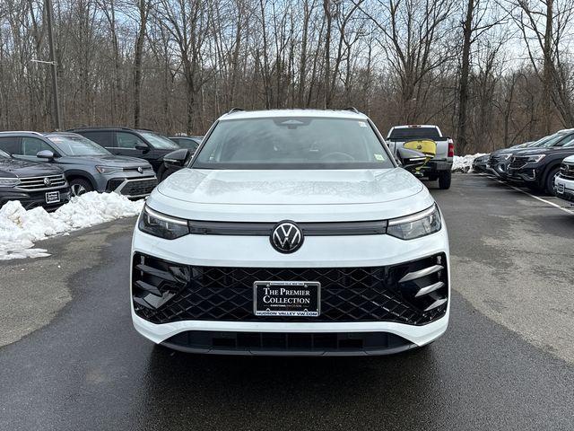 used 2025 Volkswagen Tiguan car, priced at $34,499