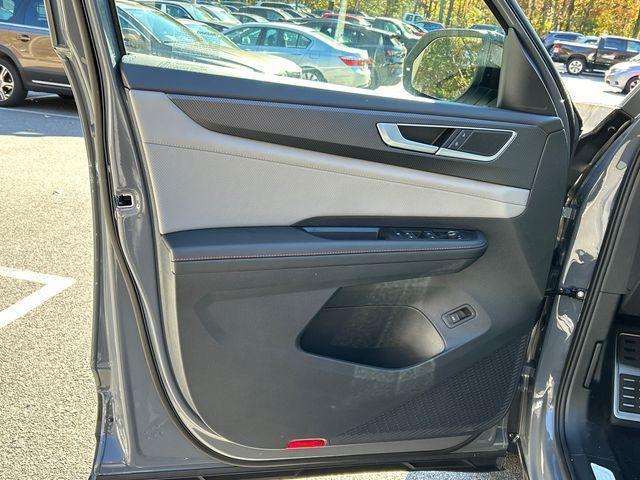 new 2026 Volkswagen Atlas car, priced at $50,846