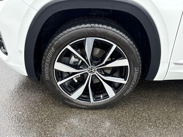 used 2025 Volkswagen Atlas Cross Sport car, priced at $43,799