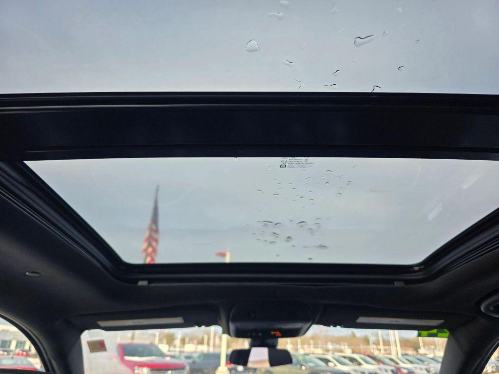 used 2024 Cadillac XT5 car, priced at $30,995