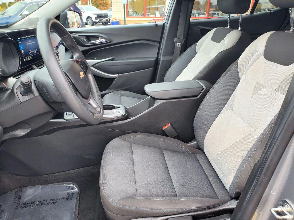 used 2024 Chevrolet Trax car, priced at $18,995