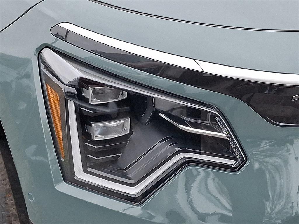 new 2025 Kia Niro EV car, priced at $47,345