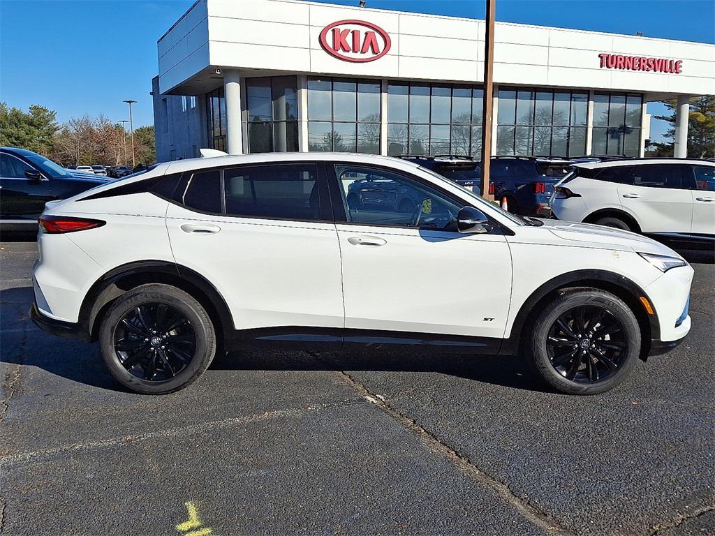 used 2025 Buick Envista car, priced at $24,900