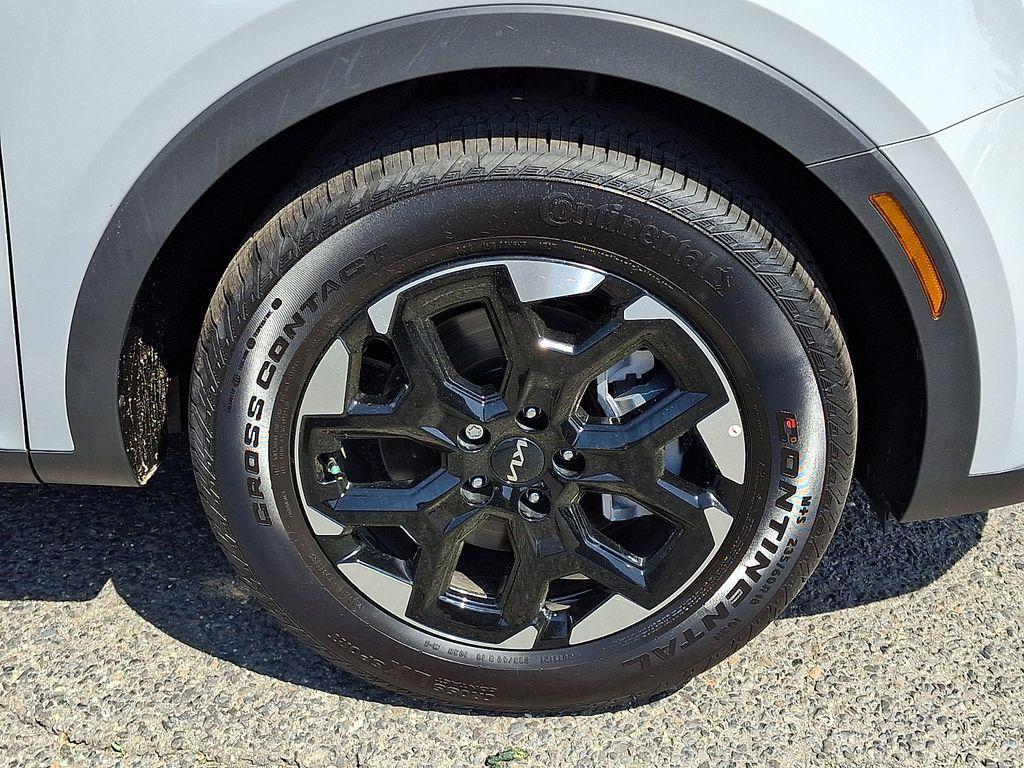 new 2026 Kia Sorento car, priced at $38,705