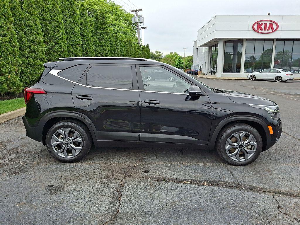 used 2024 Kia Seltos car, priced at $22,800