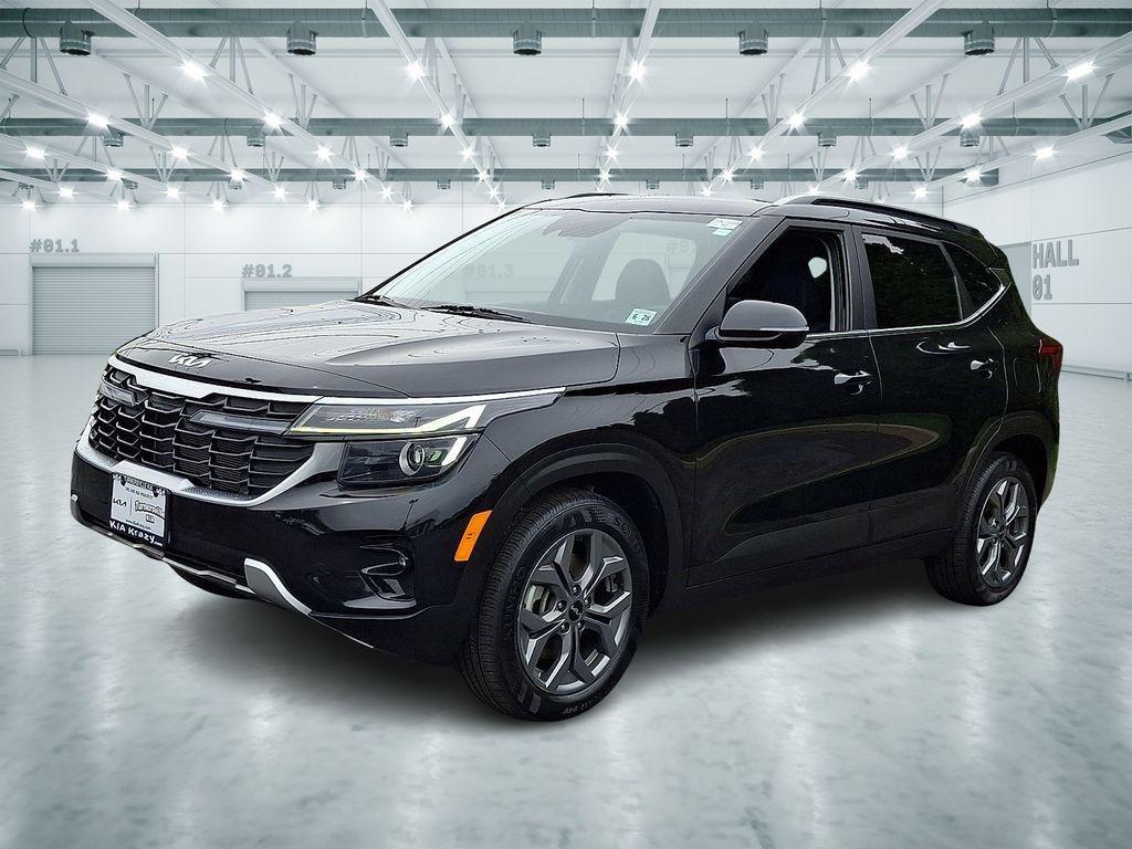 used 2024 Kia Seltos car, priced at $22,800