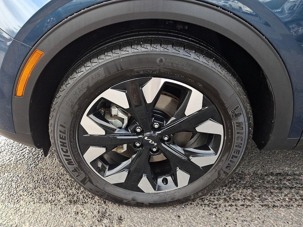 used 2024 Kia Sportage Plug-In Hybrid car, priced at $33,550