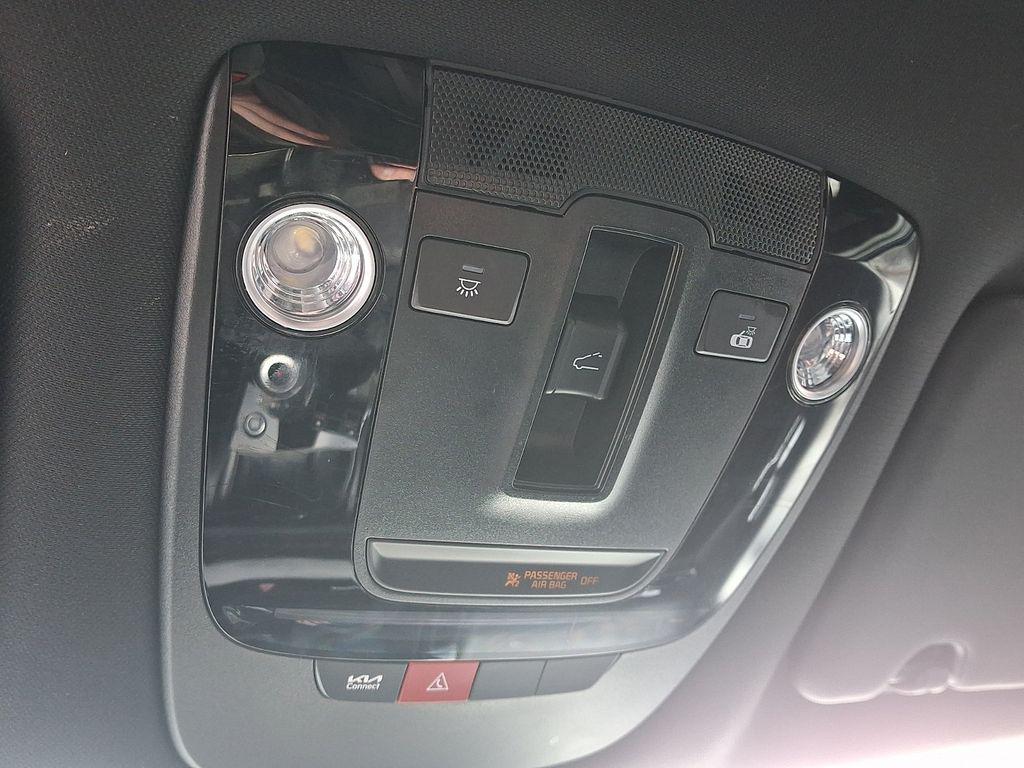 used 2024 Kia Sportage Plug-In Hybrid car, priced at $33,550