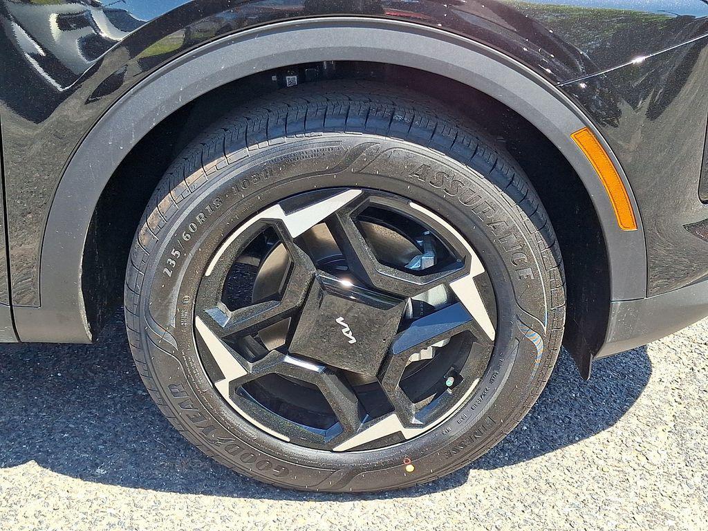 new 2026 Kia Sportage Hybrid car, priced at $35,410