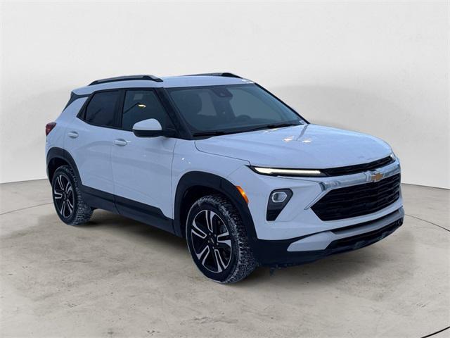 used 2025 Chevrolet TrailBlazer car, priced at $27,988
