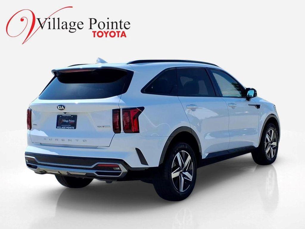 used 2021 Kia Sorento car, priced at $21,900