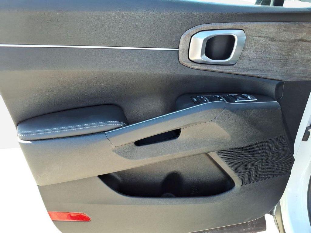 used 2021 Kia Sorento car, priced at $21,900