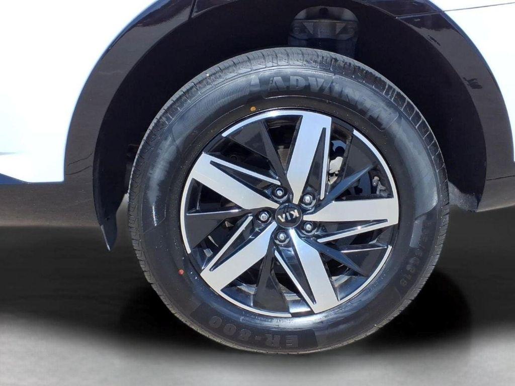 used 2021 Kia Sorento car, priced at $21,900